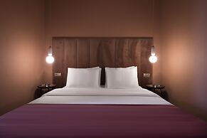 Freeze Inn Hotel