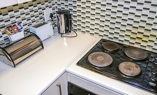 Mini Apartment at Peo