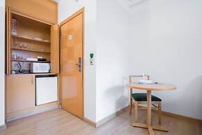 Tu705 Varanda e Muito Conforto na Al Lorena!