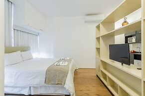 Es402 At the Historic Modernist Esther Builing