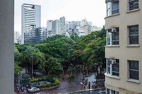 Es402 At the Historic Modernist Esther Builing