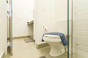 Es402 At the Historic Modernist Esther Builing