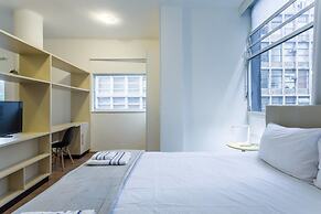 Es402 At the Historic Modernist Esther Builing