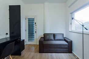 Es402 At the Historic Modernist Esther Builing