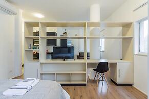 Es402 At the Historic Modernist Esther Builing