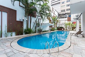 Lr810 Renovado, no Buzz dos Jardins, com Squash!