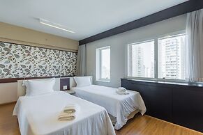 Me1211 Próximo à Paulista, na Bela Vista