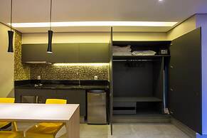 Lr902 Crème de la Crème in Jardins! New and Chic