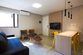 Lr902 Crème de la Crème in Jardins! New and Chic