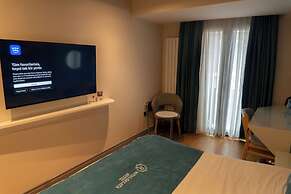 Royal Galata Hotel