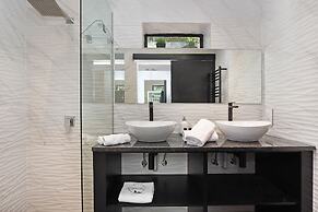 Garden Retreat - Adults Only