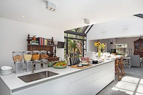 Garden Retreat - Adults Only