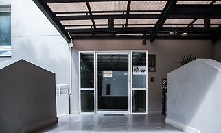 Locals Bangna Elements Srinakarin