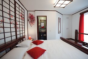 Casa Lily-Japanese Retreat