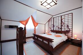 Casa Lily-Japanese Retreat