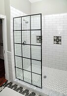 Hatch House Bed & Breakfast