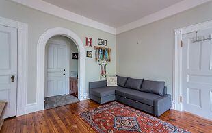 Hatch House Bed & Breakfast