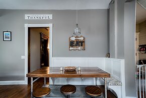 Hatch House Bed & Breakfast