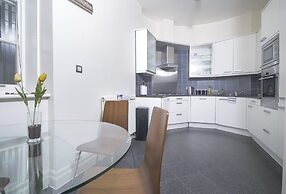 Deluxe London Homes Tower Bridge