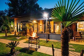 Antik River House