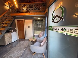 Antik River House