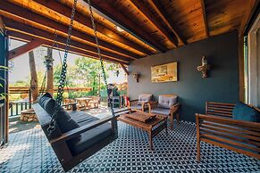Antik River House