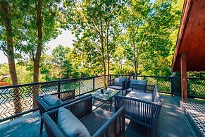 Antik River House