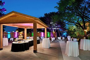 Element Toronto Airport