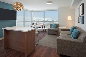 Element Toronto Airport