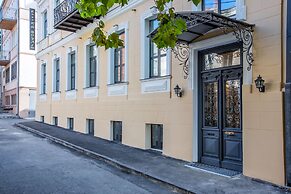 Royal Inn