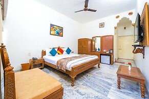 Hotel Chandrawati Palace