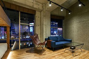 mizuka Nakasu 5 - unmanned hotel -