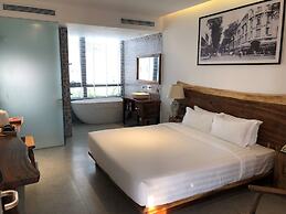 Sky Gem Central Hotel