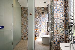 Sky Gem Central Hotel