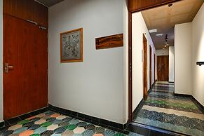 Sky Gem Central Hotel