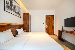 Sky Gem Central Hotel