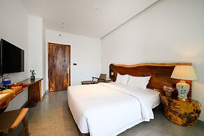 Sky Gem Central Hotel