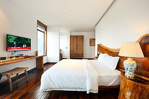 Sky Gem Central Hotel