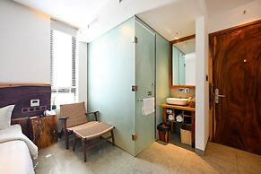 Sky Gem Central Hotel