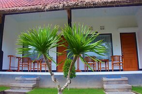 Mamaras Guest House