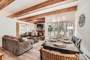 The Lift B8 3 Bedroom Condo by RedAwning