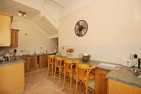 Wavecrest Holiday Apartments On the Beach