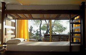 Playa del Ritmo Beach Hostel & Bar