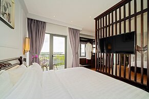 Eco Lux Riverside Hotel & Spa