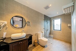 Eco Lux Riverside Hotel & Spa