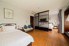 Eco Lux Riverside Hotel & Spa