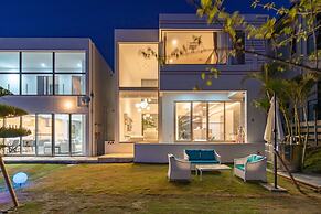 Luxury Hillside Villa with Sea Views