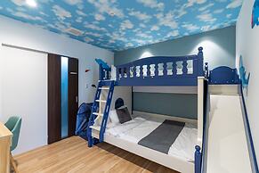 Luxury Hillside Villa with Sea Views