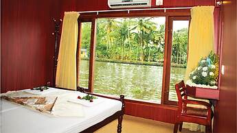 Upper Deck Houseboat
