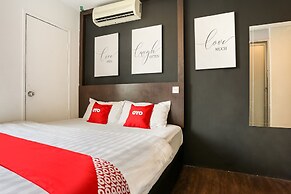 OYO 90460 Hotel Kl2f Rest & Go